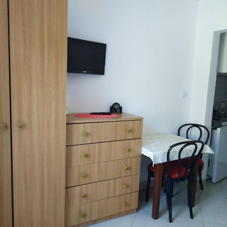 Apartments Melly Заострог Стая снимка