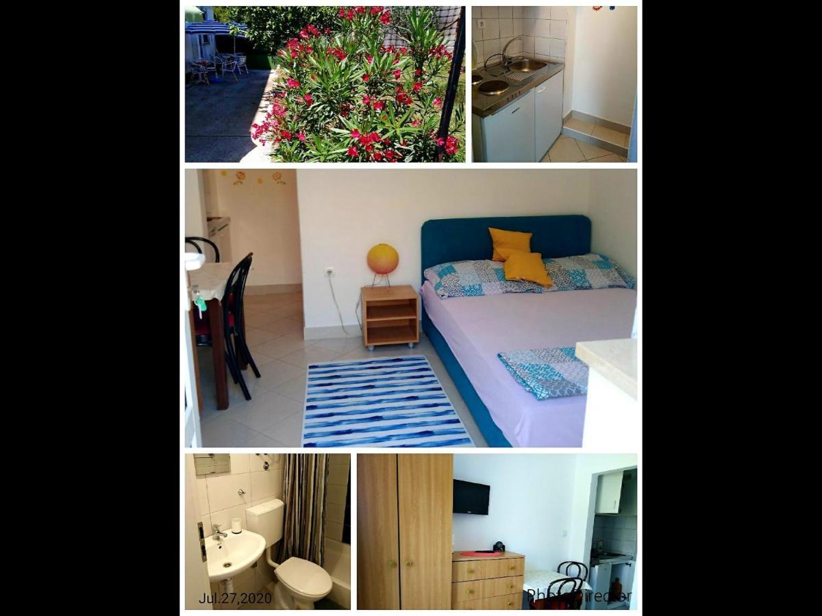 Apartments Melly Заострог Екстериор снимка